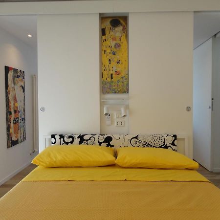 ペスカーラCasa Klimt Vicinissima Al Mare Parcheggio Privato Gratuito Se Disponibileアパートメント エクステリア 写真