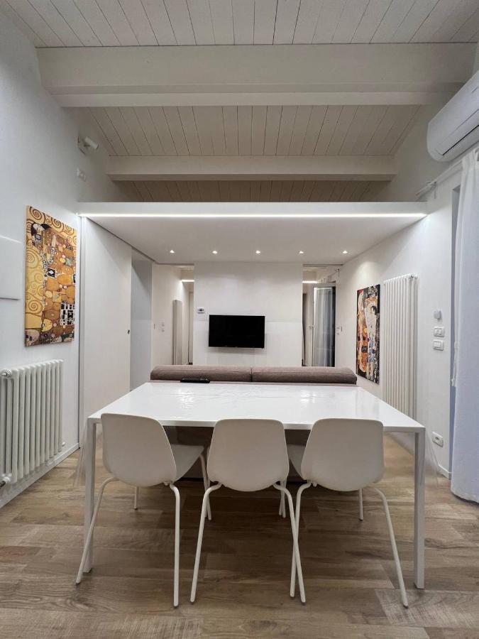 ペスカーラCasa Klimt Vicinissima Al Mare Parcheggio Privato Gratuito Se Disponibileアパートメント エクステリア 写真