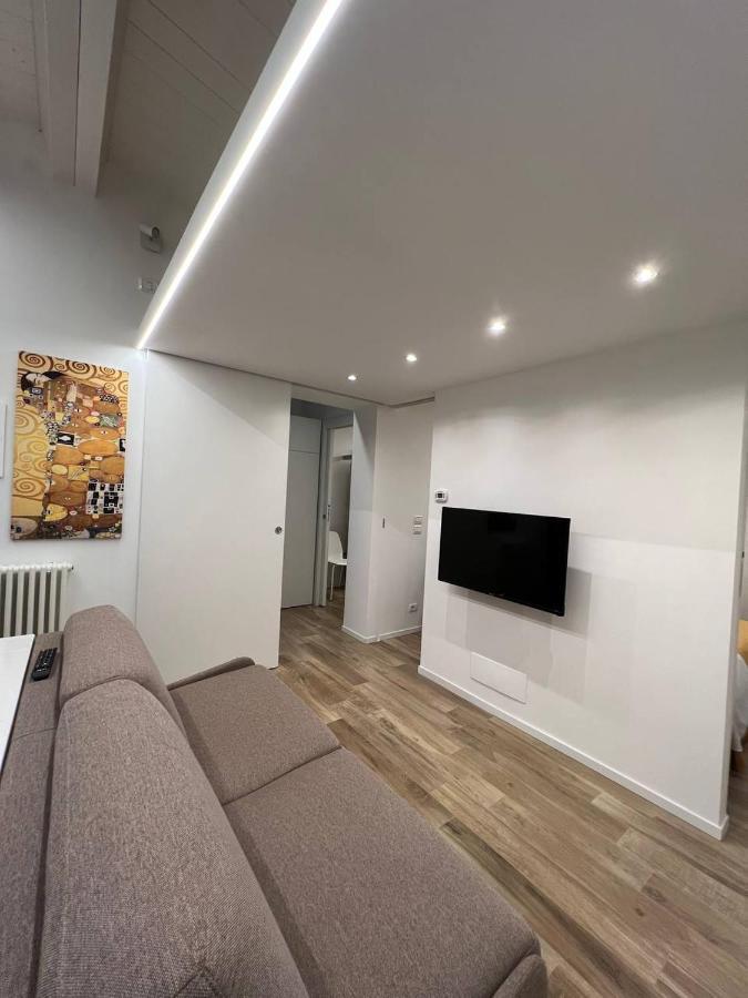 ペスカーラCasa Klimt Vicinissima Al Mare Parcheggio Privato Gratuito Se Disponibileアパートメント エクステリア 写真