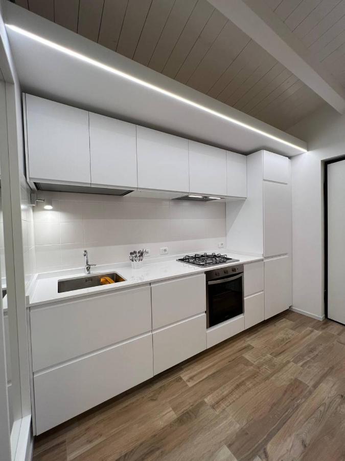 ペスカーラCasa Klimt Vicinissima Al Mare Parcheggio Privato Gratuito Se Disponibileアパートメント エクステリア 写真