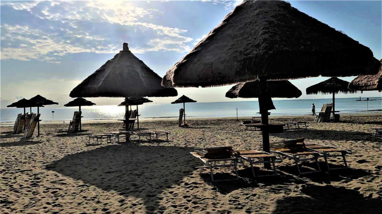 ペスカーラCasa Klimt Vicinissima Al Mare Parcheggio Privato Gratuito Se Disponibileアパートメント エクステリア 写真